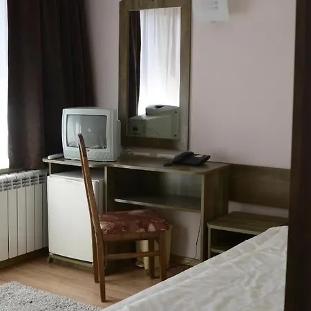 Хотел Zornitza *